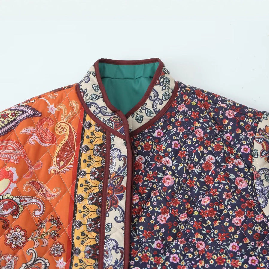Damen gesteppte Patchwork-Jacke mit praktischen Taschen und farbenfrohem Muster EB