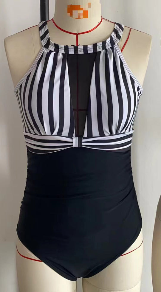Damen Sportlicher Einteiler-Badeanzug mit raffinierter Mesh-Detail EB
