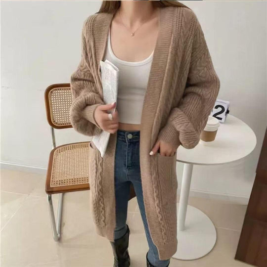 Damen Grobstrick Cardigan mit tiefen Taschen und elegantem Zopfdesign EB