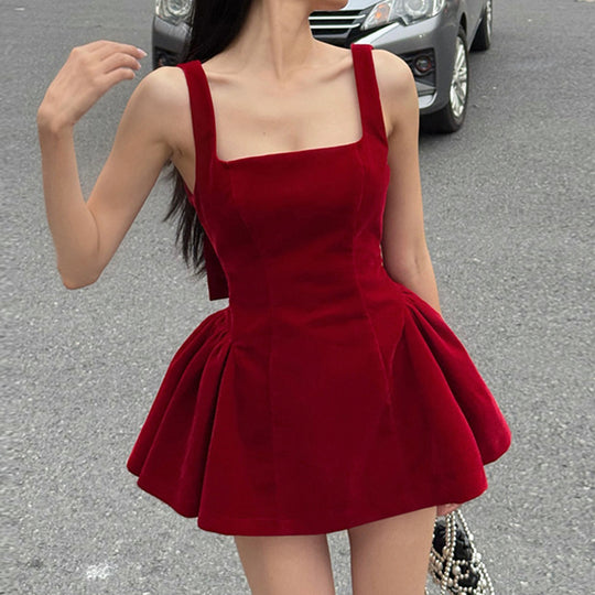 Damen Kurzes Samtkleid mit hochwertigem Schnitt und A-Linien-Silhouette EB