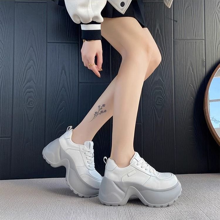 Damen Fashion Sneakers mit extrahohen Sohlen von EB