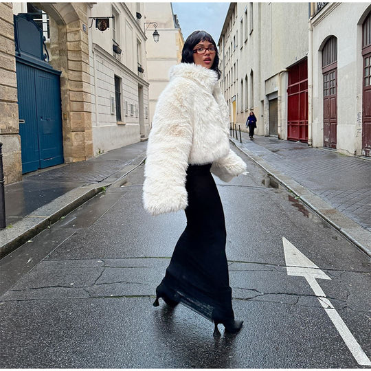 Damen Flauschige Kurzjacke mit voluminösen Ärmeln EB