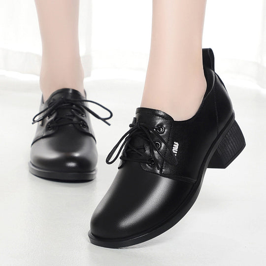 Damen klassische Schnürschuhe mit elegantem Blockabsatz und modischem Detail EB
