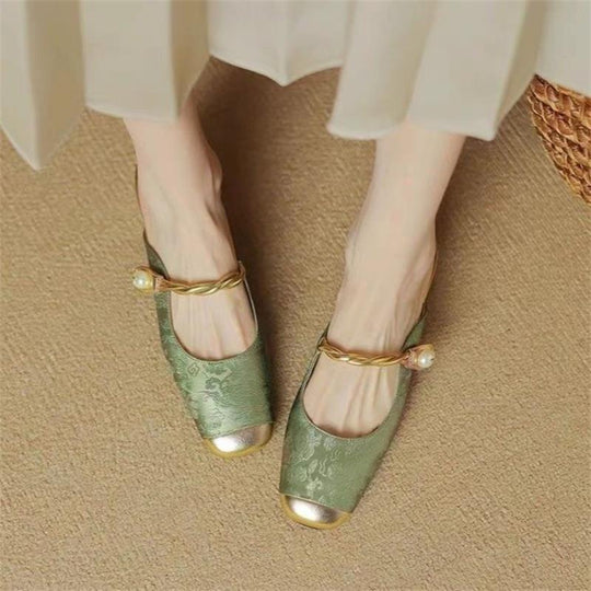 Damen Glänzende Slingback-Pumps mit kunstvollem Design EB