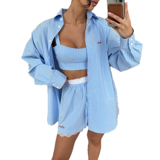 Damen Loungewear-Kombination mit gestreiftem Oversize-Hemd und bequemen Shorts EB