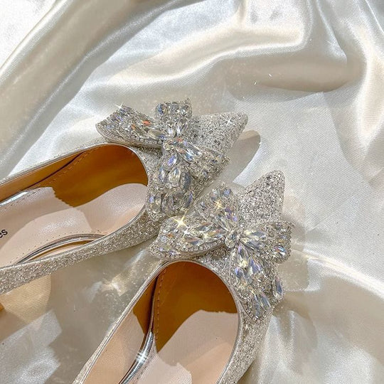Damen spitze High Heels mit funkelndem Strass und großem Schleifenakzent EB