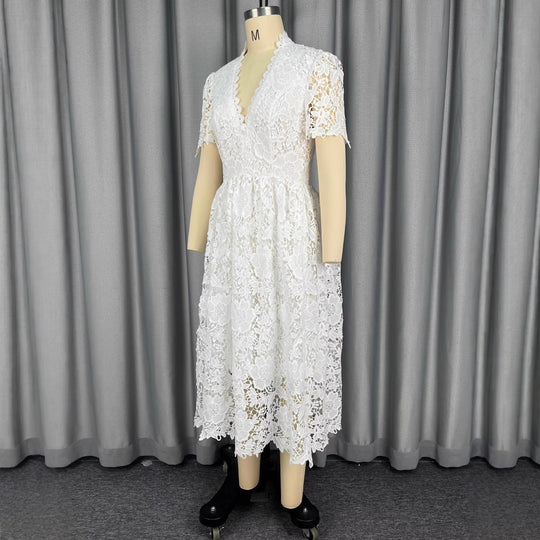 Damen Spitzen-Midi-Kleid mit elegantem V-Ausschnitt und Vintage-Rüschendetails EB