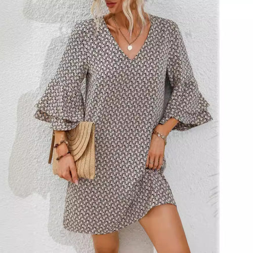 Damen Strandkleid mit voluminösen Ärmeln EB