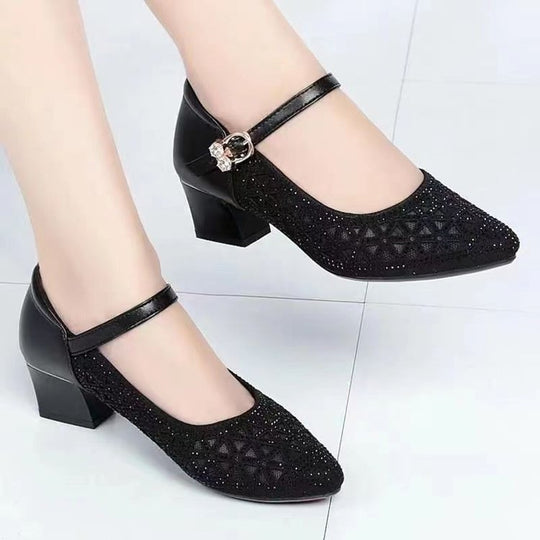 Damen elegante Pumps mit modischem Riemen und schimmernden Akzenten EB