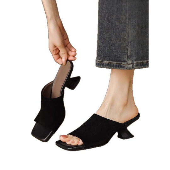 Damen elegante Mules mit geschwungenem Absatz EB