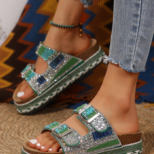 Damen Komfortable Riemchen-Sandalen mit kunstvollen Verzierungen und anpassbarem Riemendesign EB