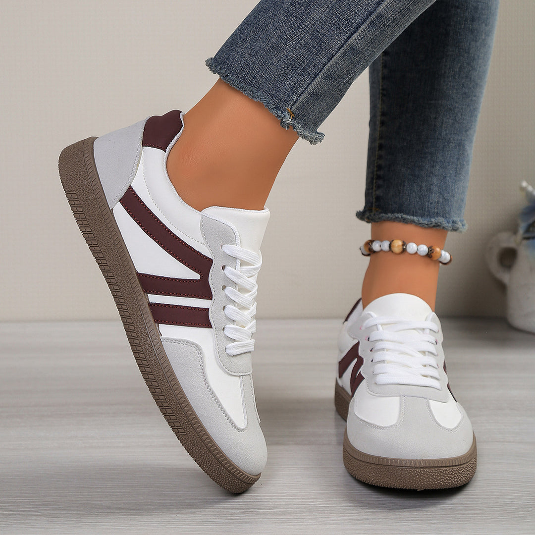 Damen Sportliche Sneakers mit retro-inspiriertem Design und bequemer Sohle EB