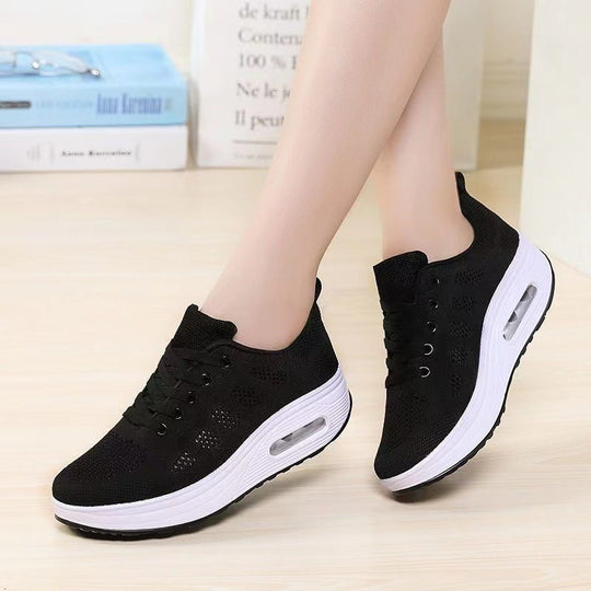 Damen Sportliche Sneakers mit Luftpolstersohle und atmungsaktiver Obermaterialstruktur EB