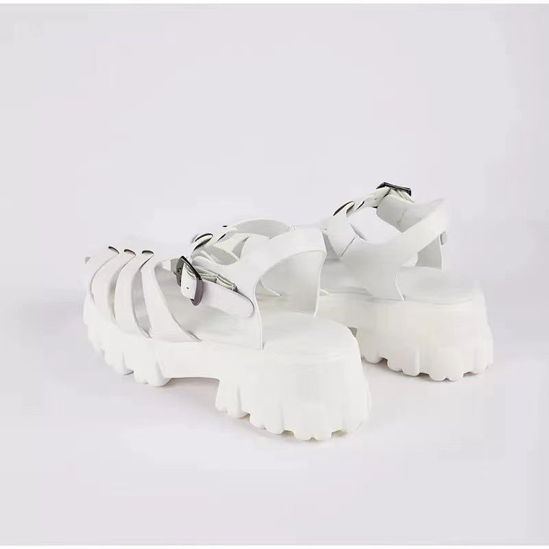 Damen  robuste Plateau-Sandalen mit mehreren Zier- und Komfortriemen, verstellbarer Metall-Schnalle und profiliertem Traktorabsatz EB