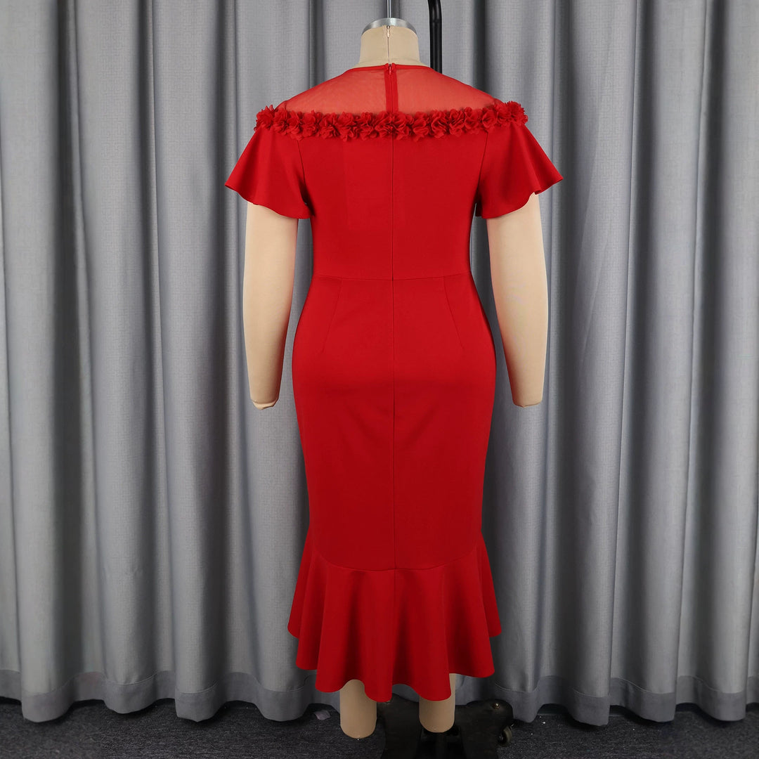 Damen Elegantes Kleid mit floralem Akzent und schwingendem Saum EB