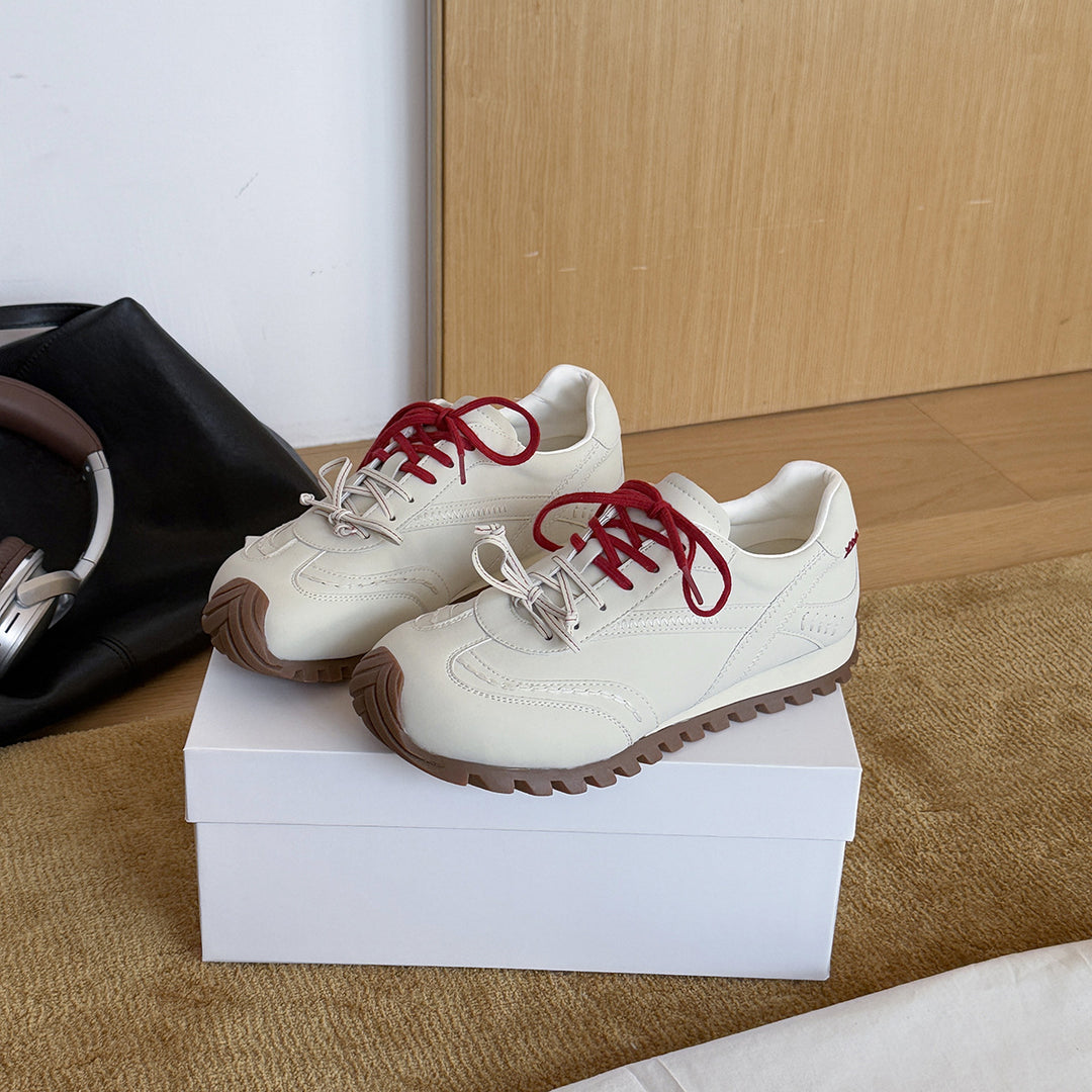 Damen Sportliche Sneaker mit atmungsaktiver Obermaterialstruktur und robustem Profil EB