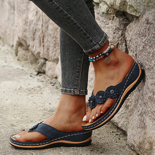 Damen Komfortable und stilvolle Riemchen-Sandalen mit floralem Design EB