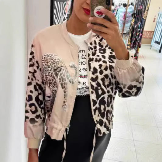 Damen entspannte Bomberjacke mit extravagantem Leoparden-Motiv EB
