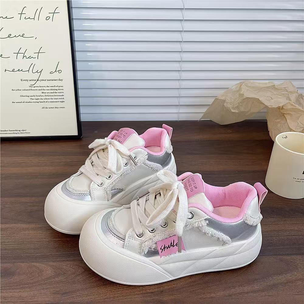 Damen Modische Sneakers mit voluminösem Sohlenprofil und atmungsaktiver Oberflächenstruktur EB