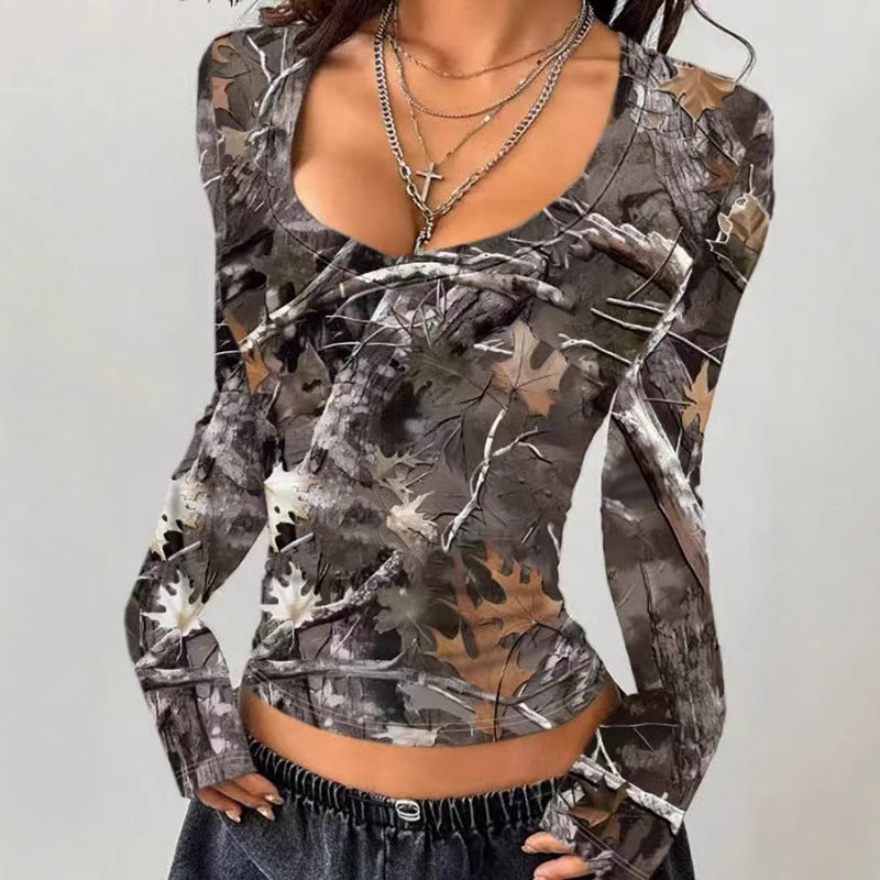 Damen Camouflage Langarmshirt mit V-Ausschnitt und modernen Details EB