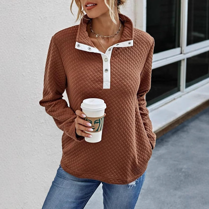 Damen Stepp-Pullover mit kontrastierendem Kragen und Knopfdetail EB