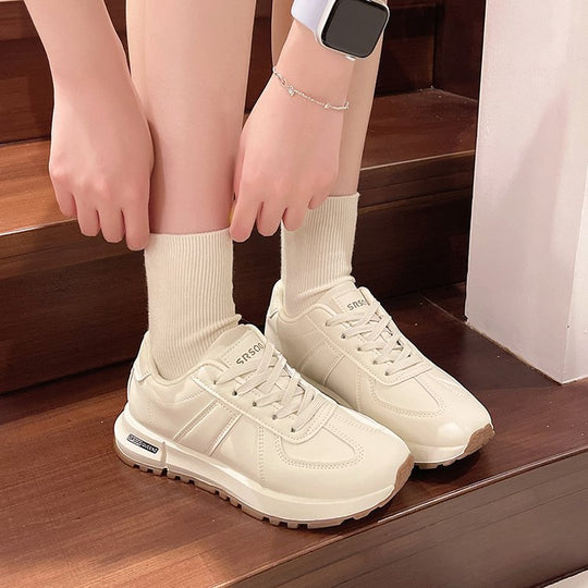 Damen Sportliche Sneakers mit innovativem Sohlenprofil und atmungsaktivem Obermaterial EB