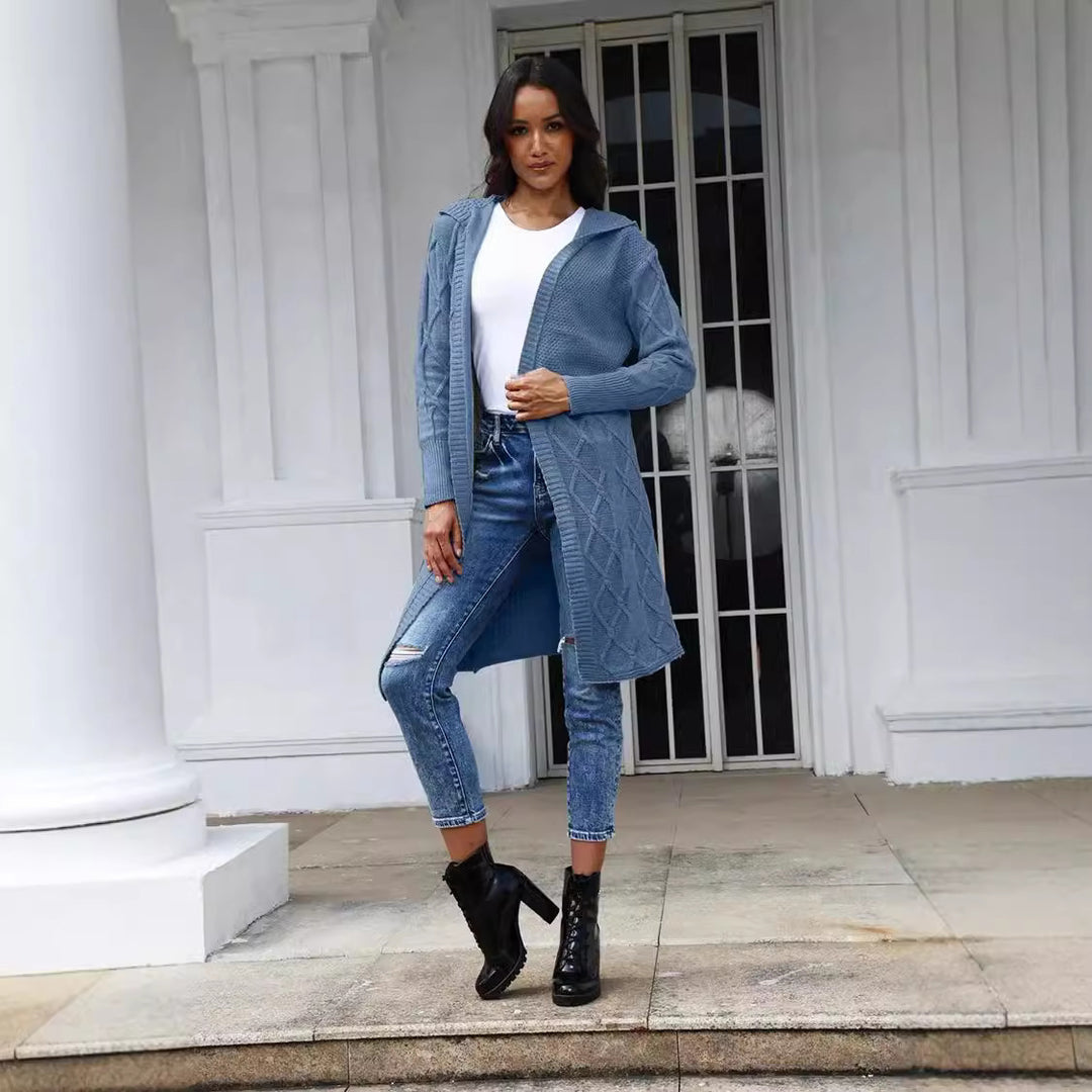 Damen Strickjacke mit Kapuze und eleganten Zopfmuster EB