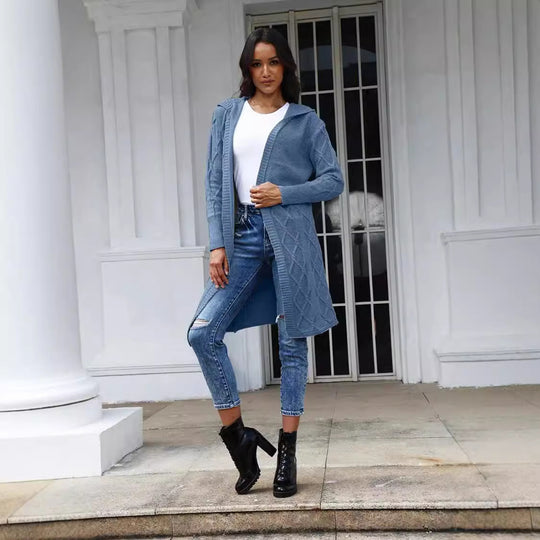 Damen Strickjacke mit Kapuze und eleganten Zopfmuster EB
