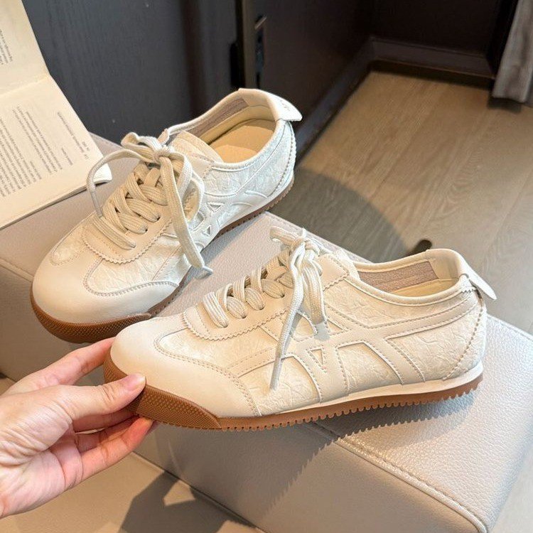 Damen Sportliche Sneakers mit modernem Design EB