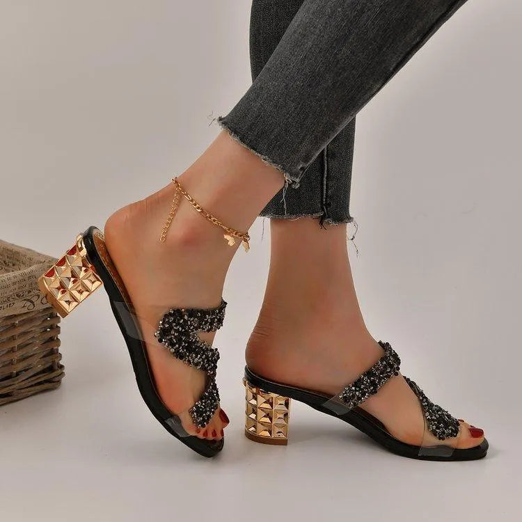 EB | Sandalen mit Absätzen und Pailletten