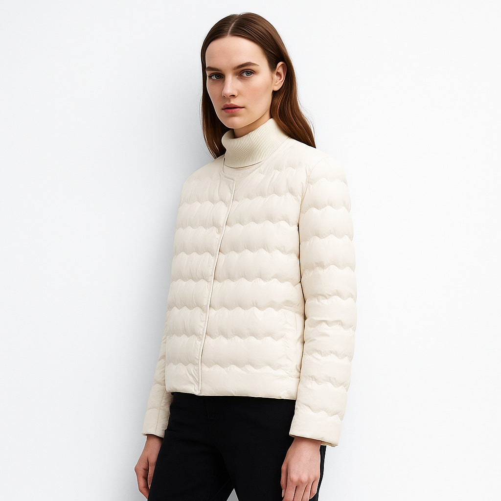 Damen Leichte gesteppte Jacke mit hochgeschlossenem Kragen und elastischen Bündchen EB