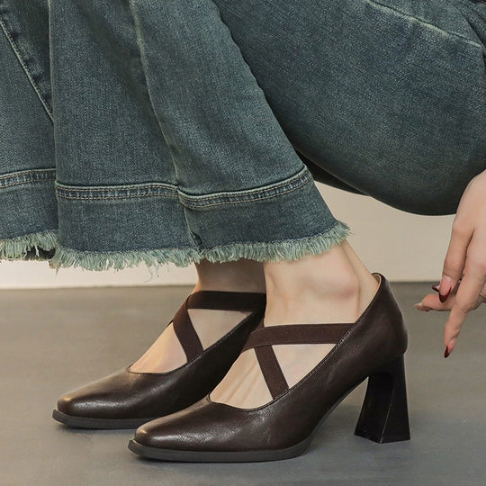 Damen elegante Pumps mit modischen Kreuzbändern EB