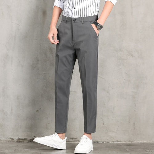 Herren moderneChinohose mit slim fit Schnitt und praktischen Seitentaschen EB