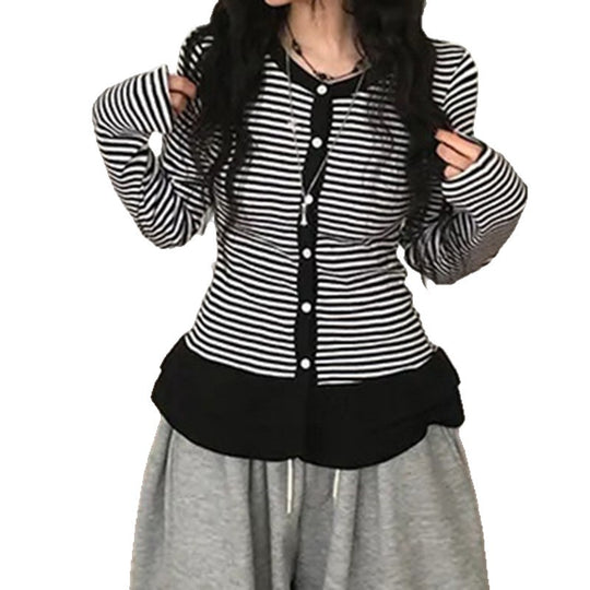 Damen nan feiner Kurzcardigan mit Knopfleiste, Spitzenkragen und welligem Saum EB
