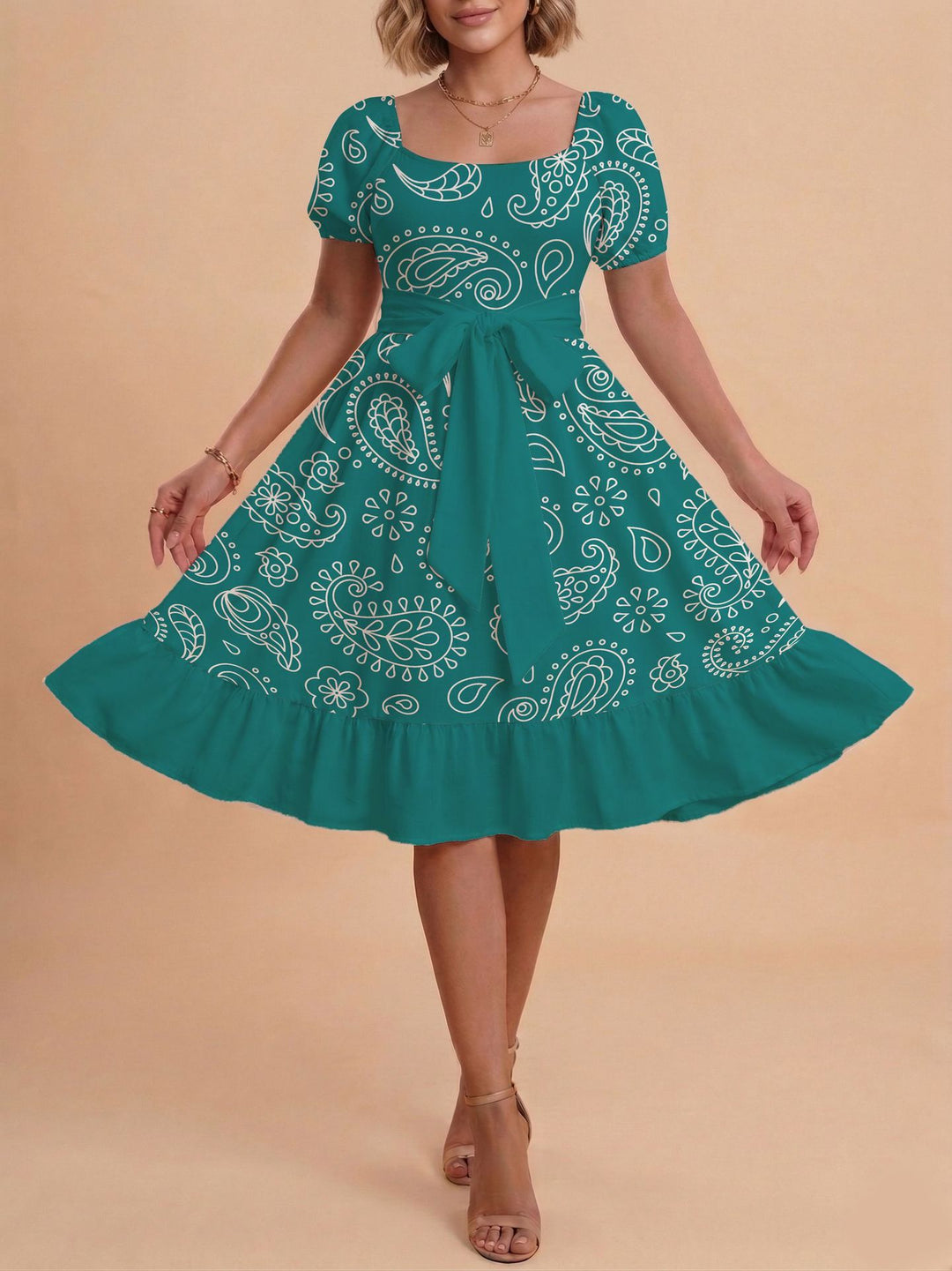 Damen Verspieltes Maxikleid mit Bärenmuster und taillierbarem Band EB