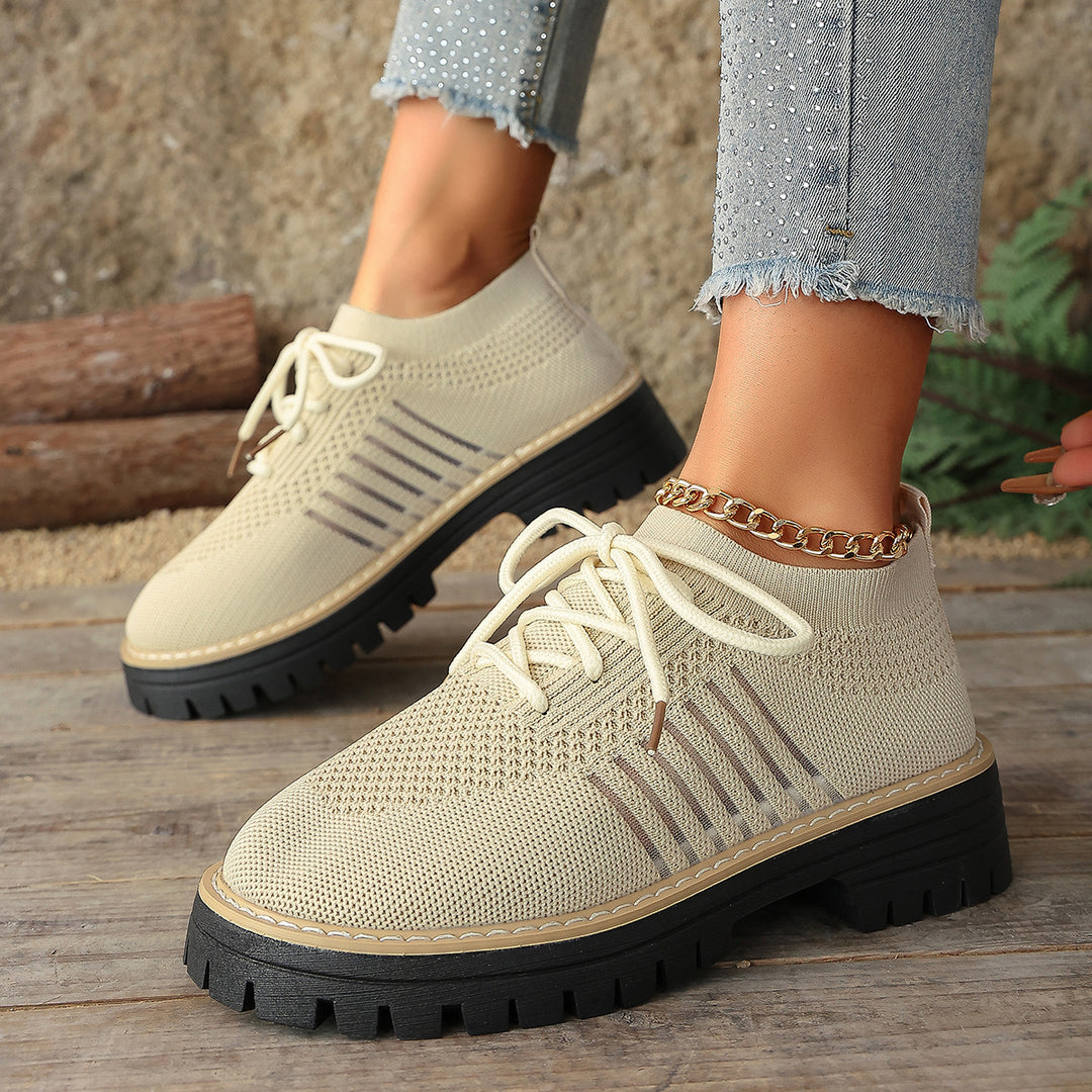 Damen Atmungsaktive Schnürschuhe mit stabiler Profilsohle EB