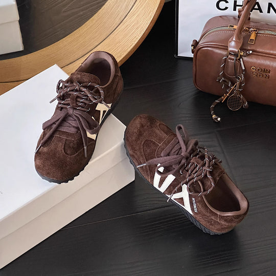 Damen Sportliche Wildledersneaker mit modischem Design und innovativem Dämpfungssystem EB