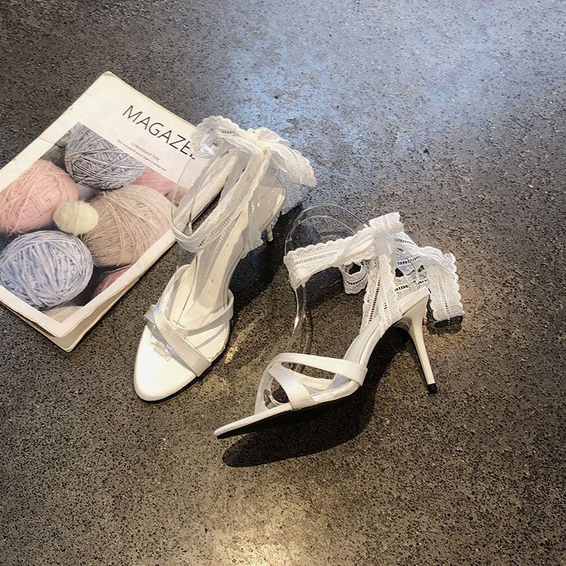 Damen transparente High Heel Sandalen mit Spitzen- und Rüschendetails EB