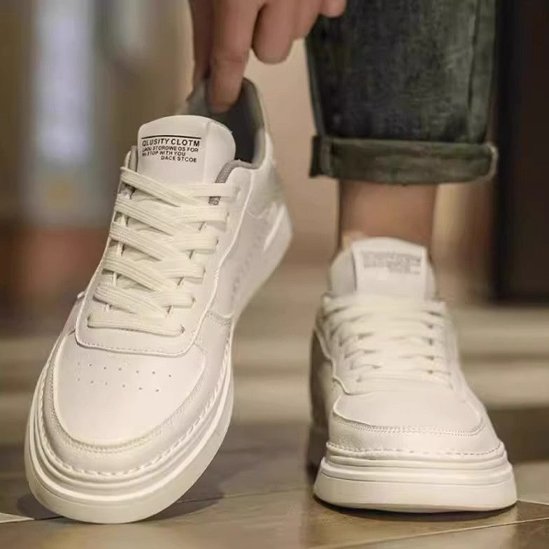 Unisex minimalistische Lederoptik Plateau-Sneaker mit gepolstertem Fersenkragen und stoßdämpfender Leichtsohle EB
