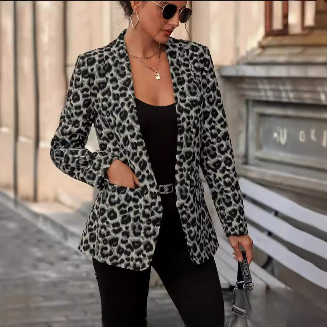 Damen Blazer im trendigen Animal-Print mit elegantem Revers und praktischen Taschen EB