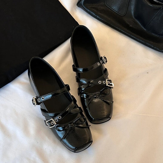 Damen Ballerina-Schuhe mit verspieltem Kreuzriemen und eleganter Schnallenverzierung EB