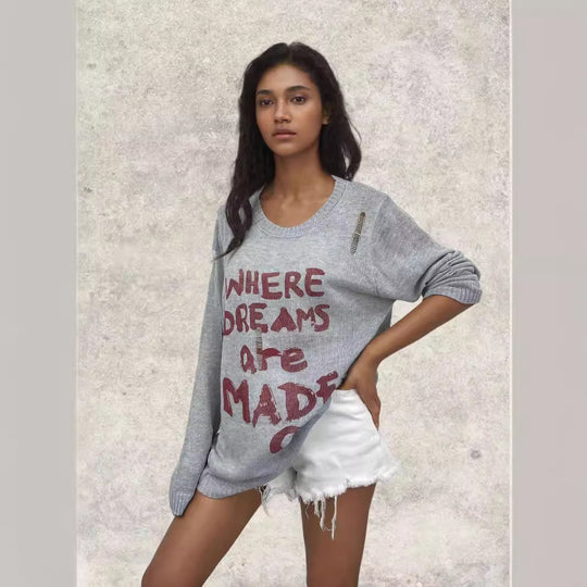 Damen Oversized Pullover mit kreativen Schriftzügen und raffinierten Details EB