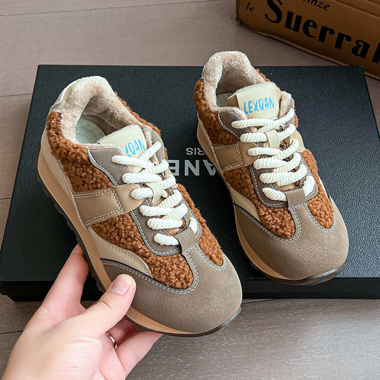 Damen Komfortable Sneaker mit flauschigem Obermaterial und stabiler Sohle EB
