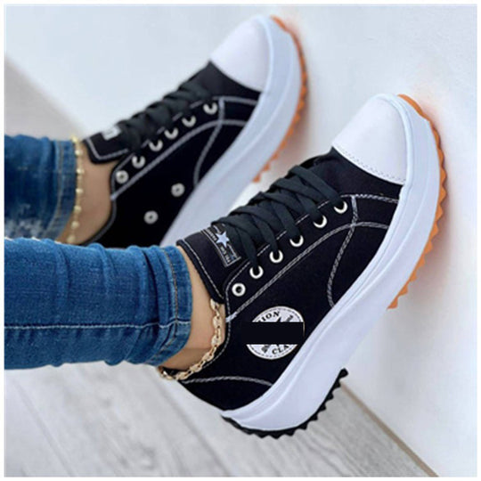 Damen Plateau-Canvas-Sneaker mit profilierter Gummilaufsohle und gepolstertem Komfortfußbett EB