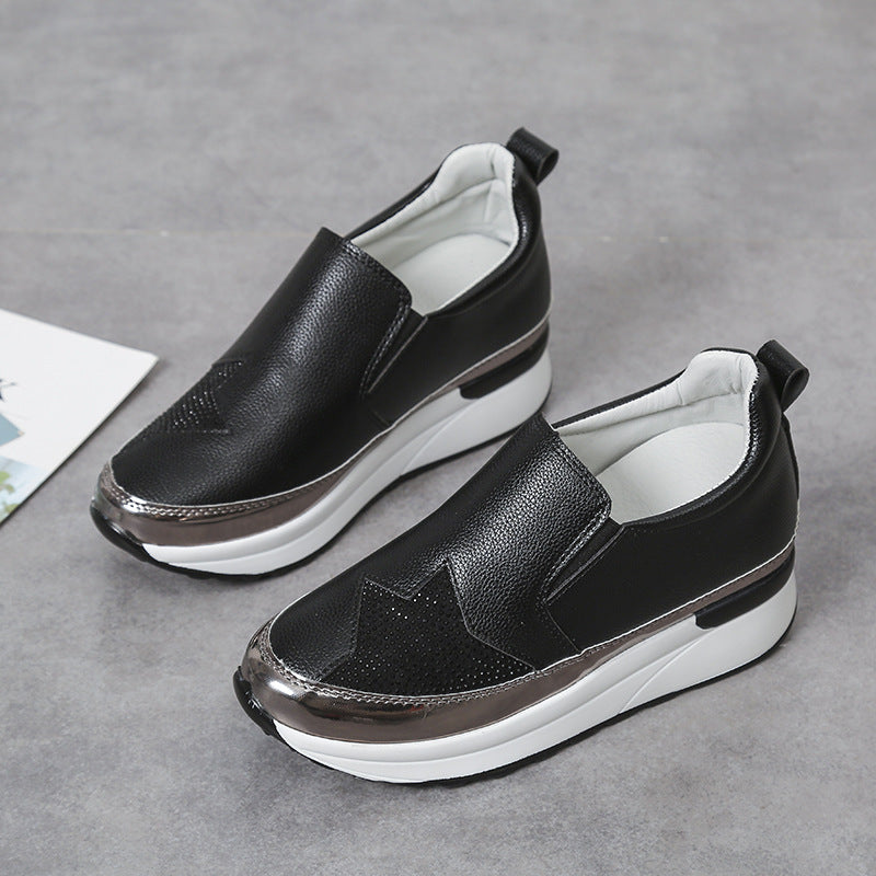 Damen sportliche Slip-On Sneakers mit glänzender Korksohle EB