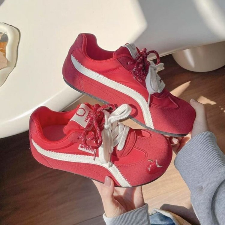 Damen sportliche Sneaker EB