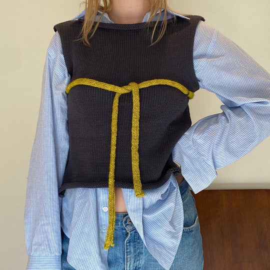 Damen Strickoberteil mit raffinierten Knoten- und Schleifendetails EB