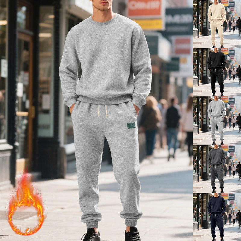 Herren nan relaxed-fit Baumwoll-Fleece-Jogginghose mit elastischem Tunnelzug, gerippten Beinabschlüssen und dezenter Patch-Applikation EB