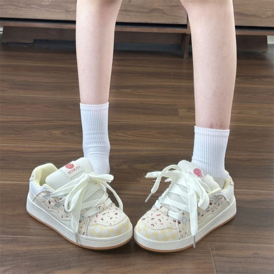 Damen Sportliche Sneakers mit verspieltem Design und bequemem Kunststoff-Obermaterial EB