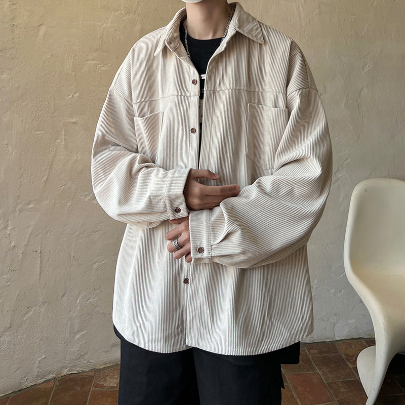 Herren nan oversized Kordhemdjacke mit aufgesetzten Brusttaschen, abgerundetem Saum und lockerer Silhouette EB